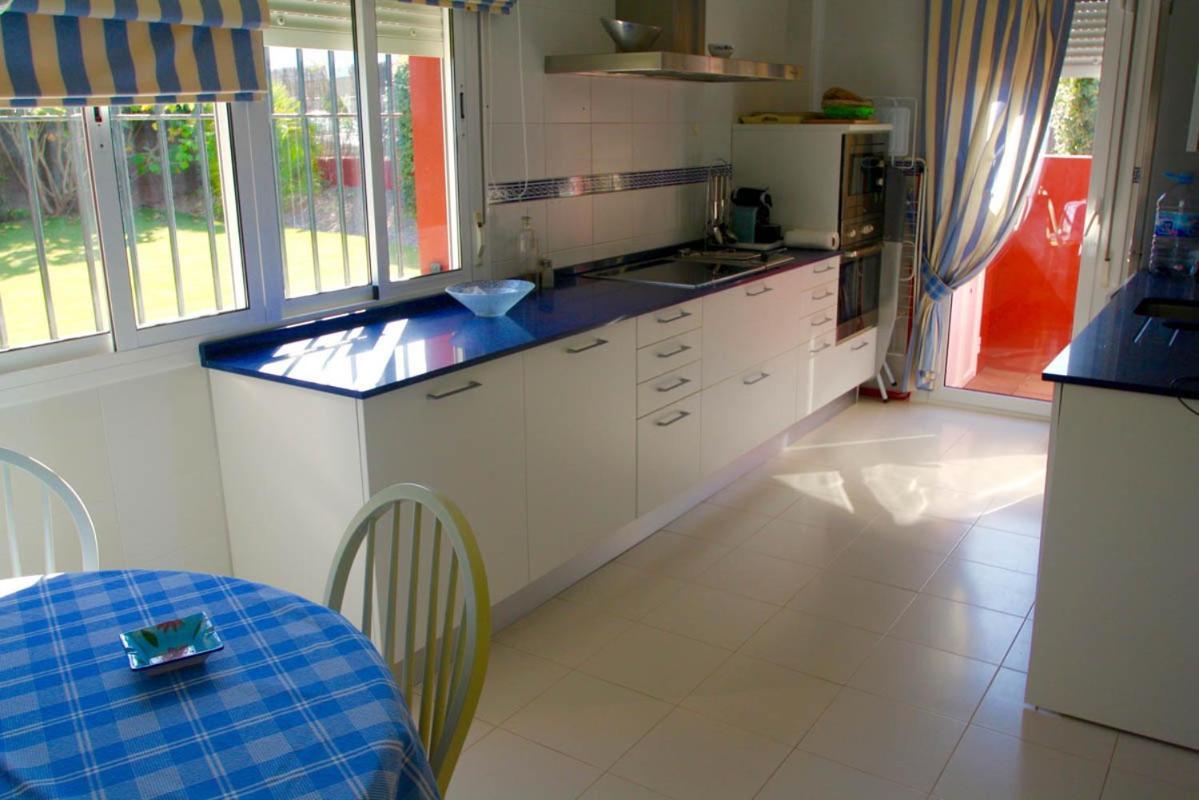 Crav Villa Роче Екстериор снимка